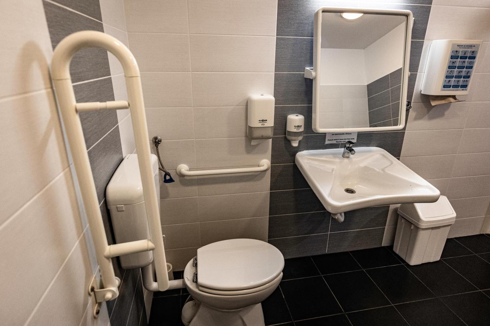 Hostel Velenje Kültér fotó