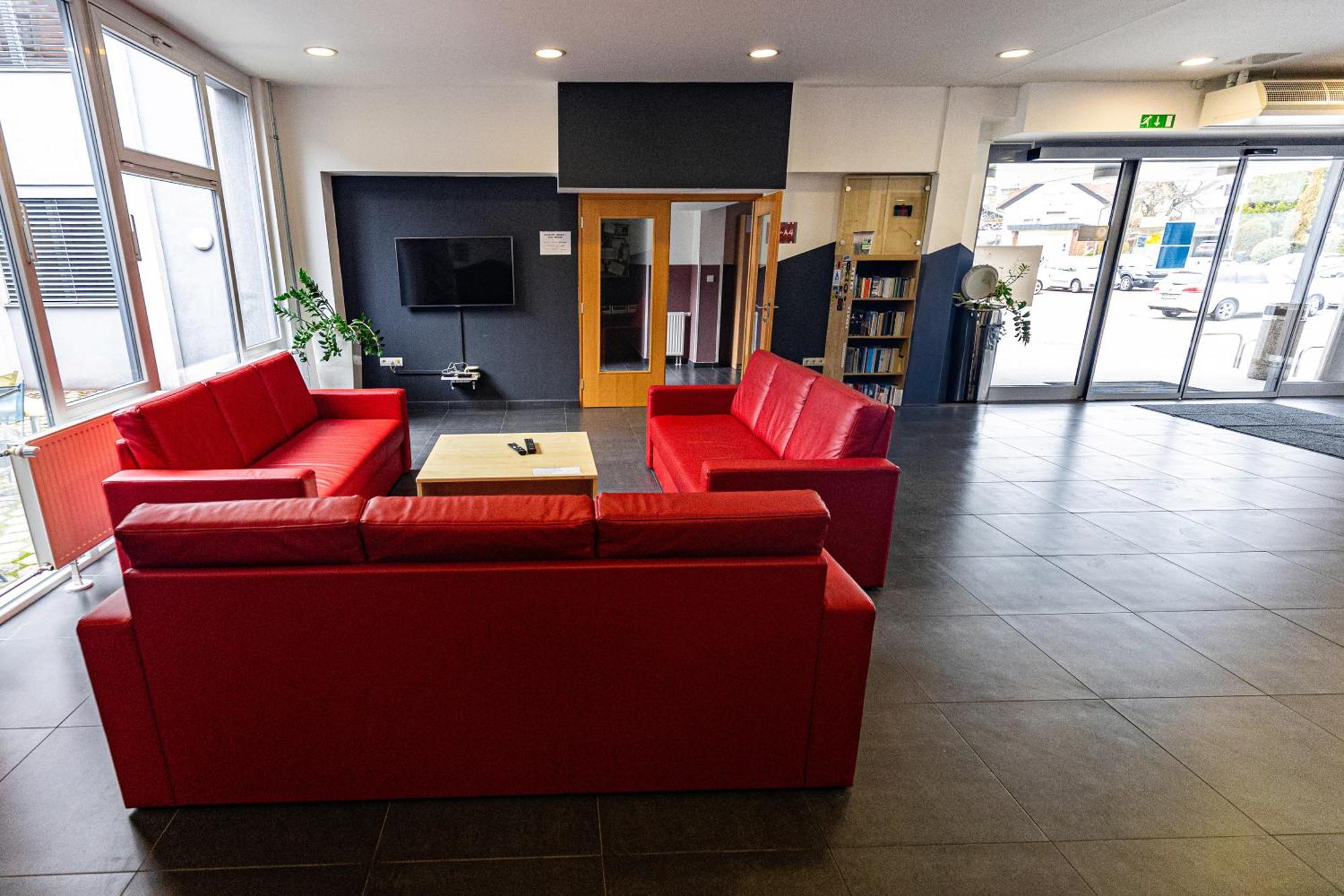 Hostel Velenje Kültér fotó